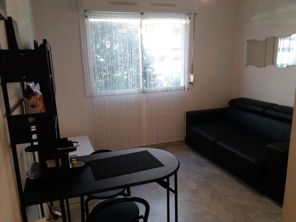 Ferienwohnung Studio Bord De Mer Nice Ouest Exterior foto
